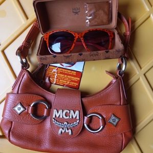 MCM orange set